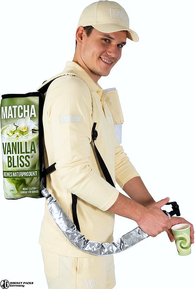 Getränkerucksack mit ergonomischem Tragesystem beim direkten Ausschank