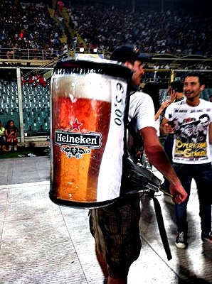 Bierrucksack bekant als Rocketpacks Bier Rucksack